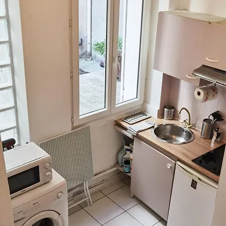 Bright Near Parc De La & Metro *