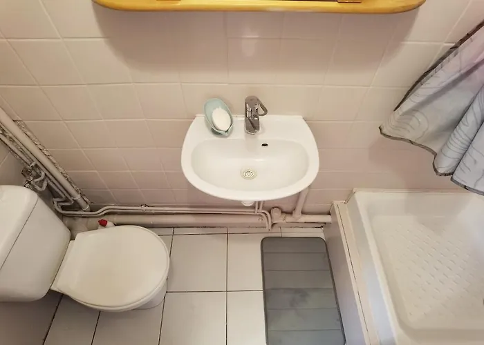 Apartment Bright Near Parc De La & Metro Paris